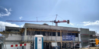 Parking na węźle transportowym pnie się w górę