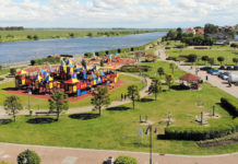 Średniowieczny zamek na Bulwarze Nadwiślańskim