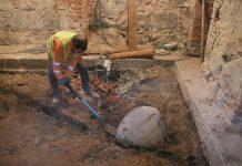 Miejska Biblioteka Publiczna – trwają prace rozbiórkowe