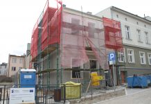 Centrum Wspierania Rodziny – trwają prace elewacyjne