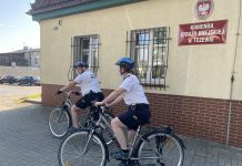 Strażnicy miejscy na rowerach