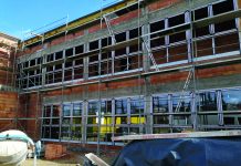 Sportowa Szkoła Podstawowa nr 2 – ocieplanie elewacji