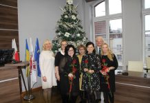 Nauczyciele z awansami zawodowymi