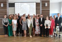 Nauczyciele z awansami zawodowymi