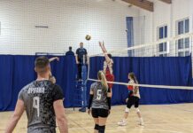 Emocje i niespodzianki w trzeciej kolejce fazy finałowej Tczewskiej Ligi Siatkówki