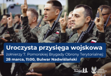 Przysięga wojskowa na bulwarze